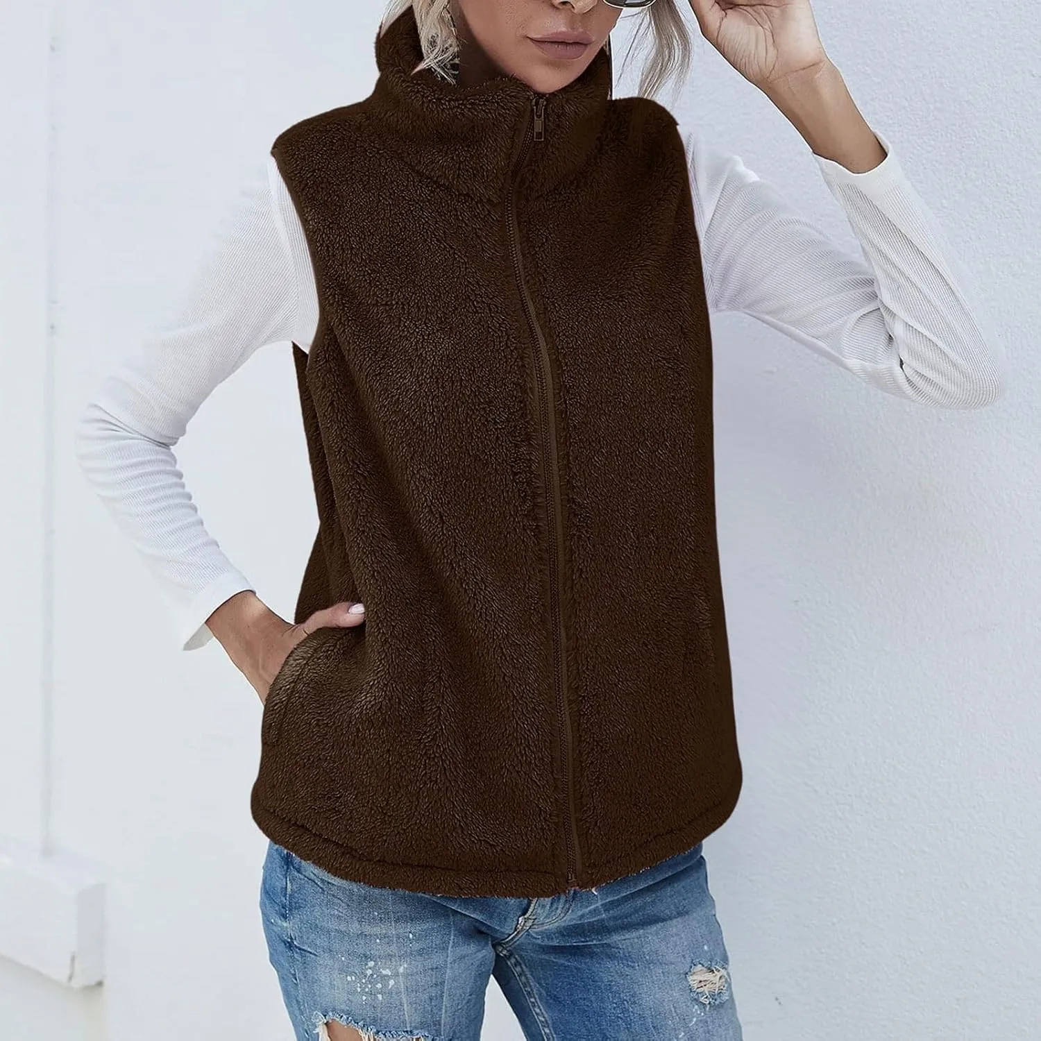 COTECRAM 2025 Fashion Women Faux Fur Vest Short Sleeveless Jacket Winter Warm Coats Outwear Comfy Soft Waistcoat