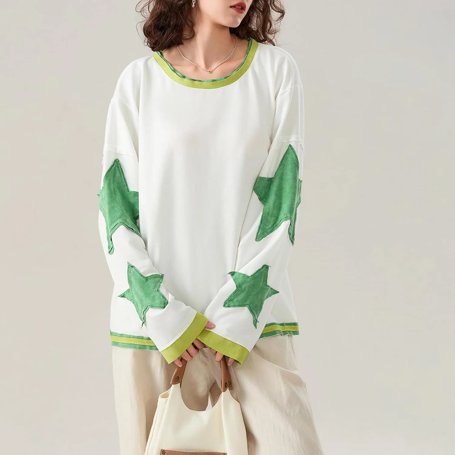Faretumiya Womens Star Graphic Sweatshirt Oversized Pullover Shirt Long Sleeve Crewneck Drop Shoulder Y2k Fashion Sweatshirt