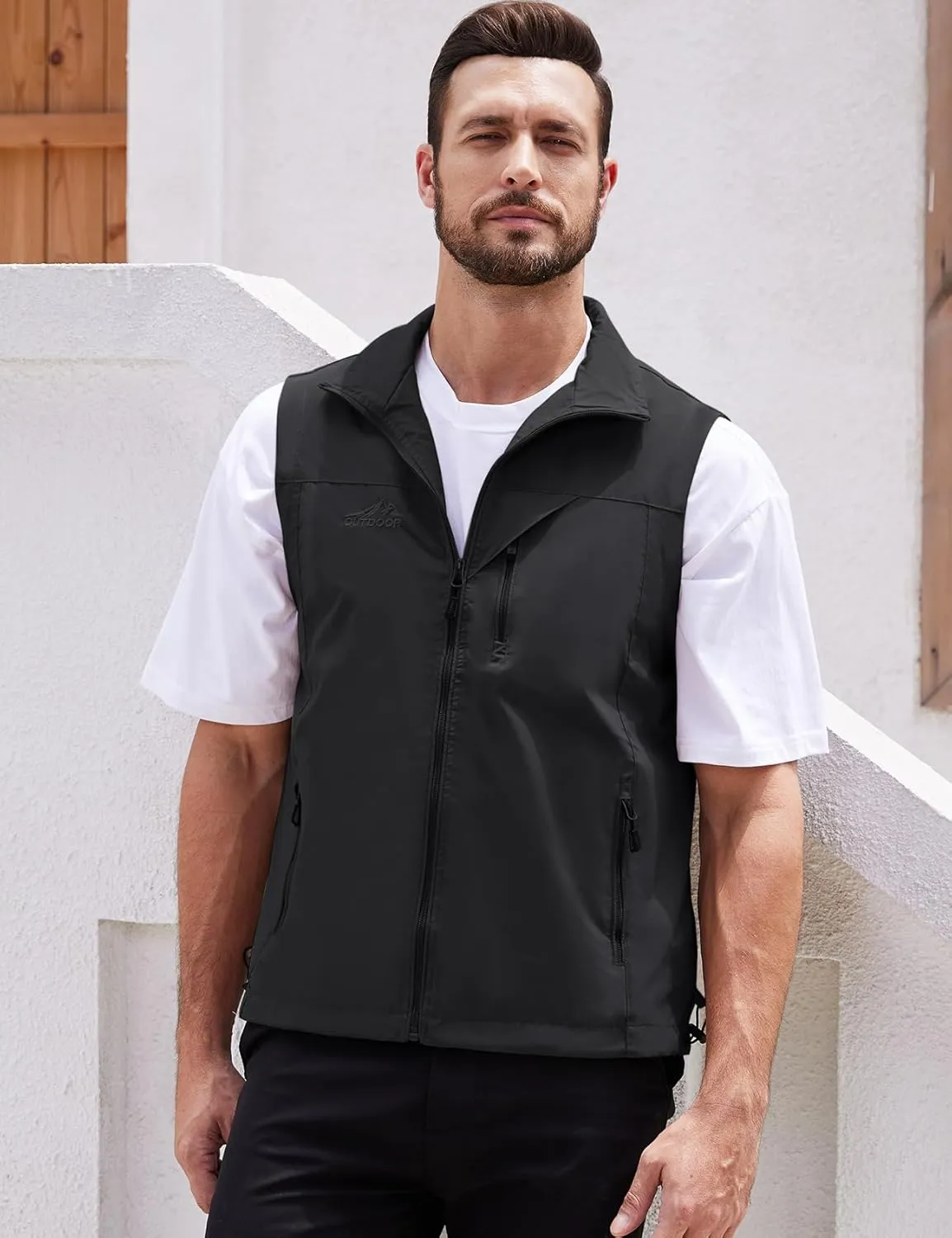 Gihuo Men's Lightweight Softshell Sleeveless Golf Vest with Zipper Pockets for Travel Hiking Fishing Safari Outwear