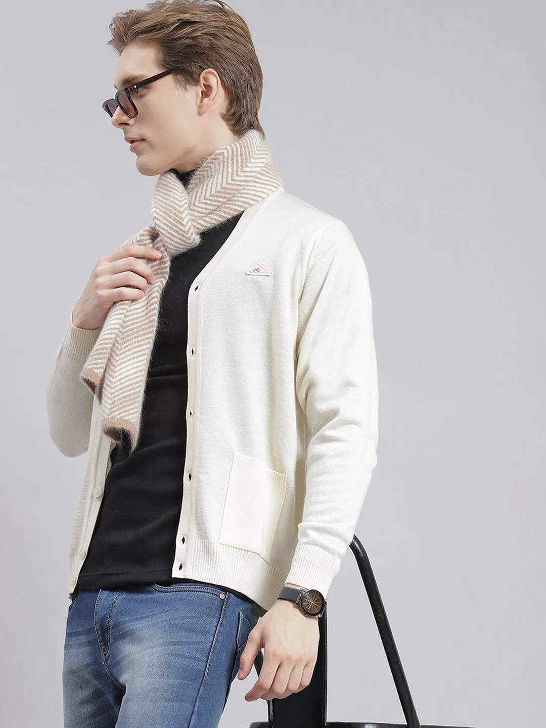 Men Cream Solid V Neck Full Sleeve Cardigans
