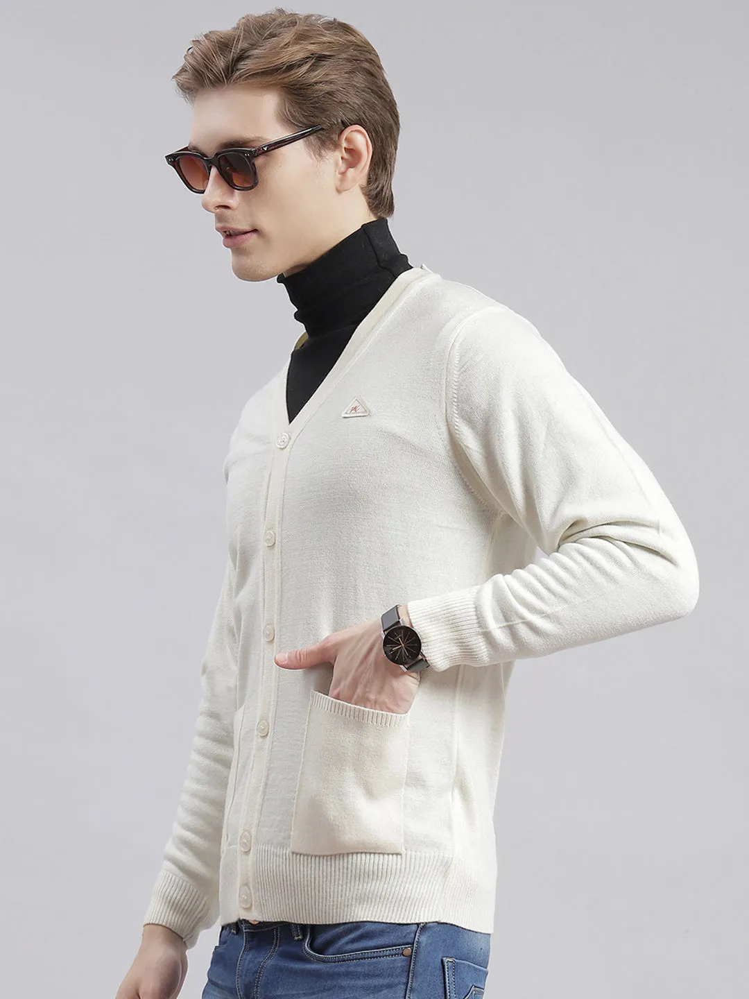 Men Cream Solid V Neck Full Sleeve Cardigans