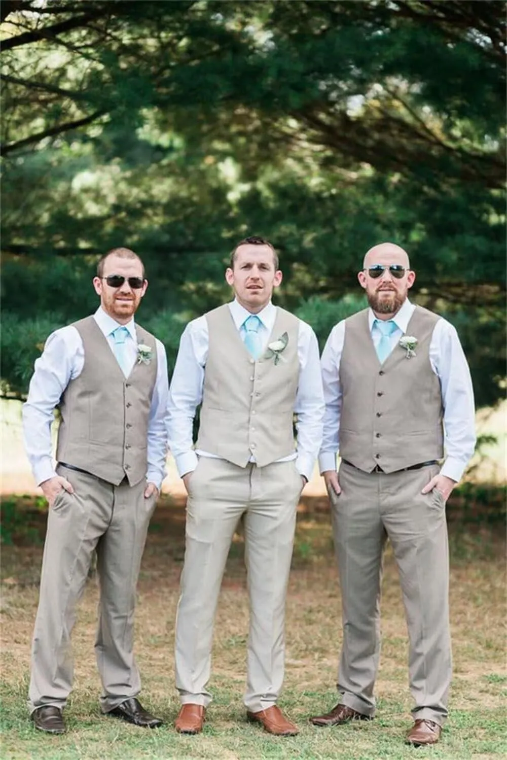 Mens 2 Piece Suit Slim Fit Formal Groomsmen Vest Pants Suit Set Wedding Single-Breasted V-Neck Vest and Pants