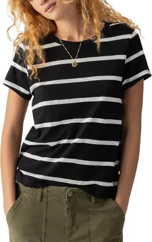 Sanctuary The Perfect Tee - T-Shirt for Women - Short Sleeved Construction - Classic Crew Neckline - Printed