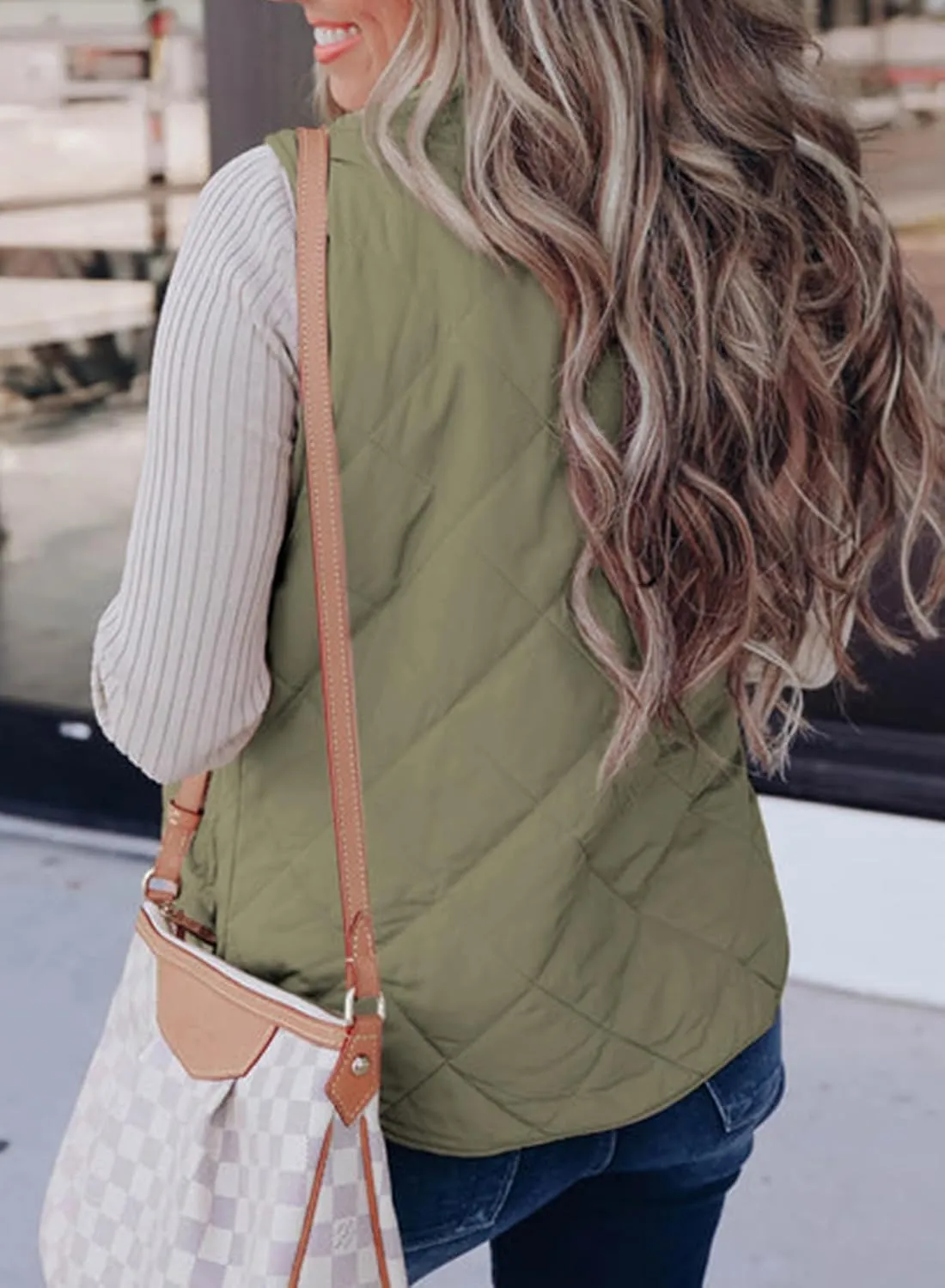 SHEWIN Women Puffer Vest Casual Stand Collar Sleeveless Puffer Jacket Warm Winter Reversible Zip Up Outerwear with Pockets