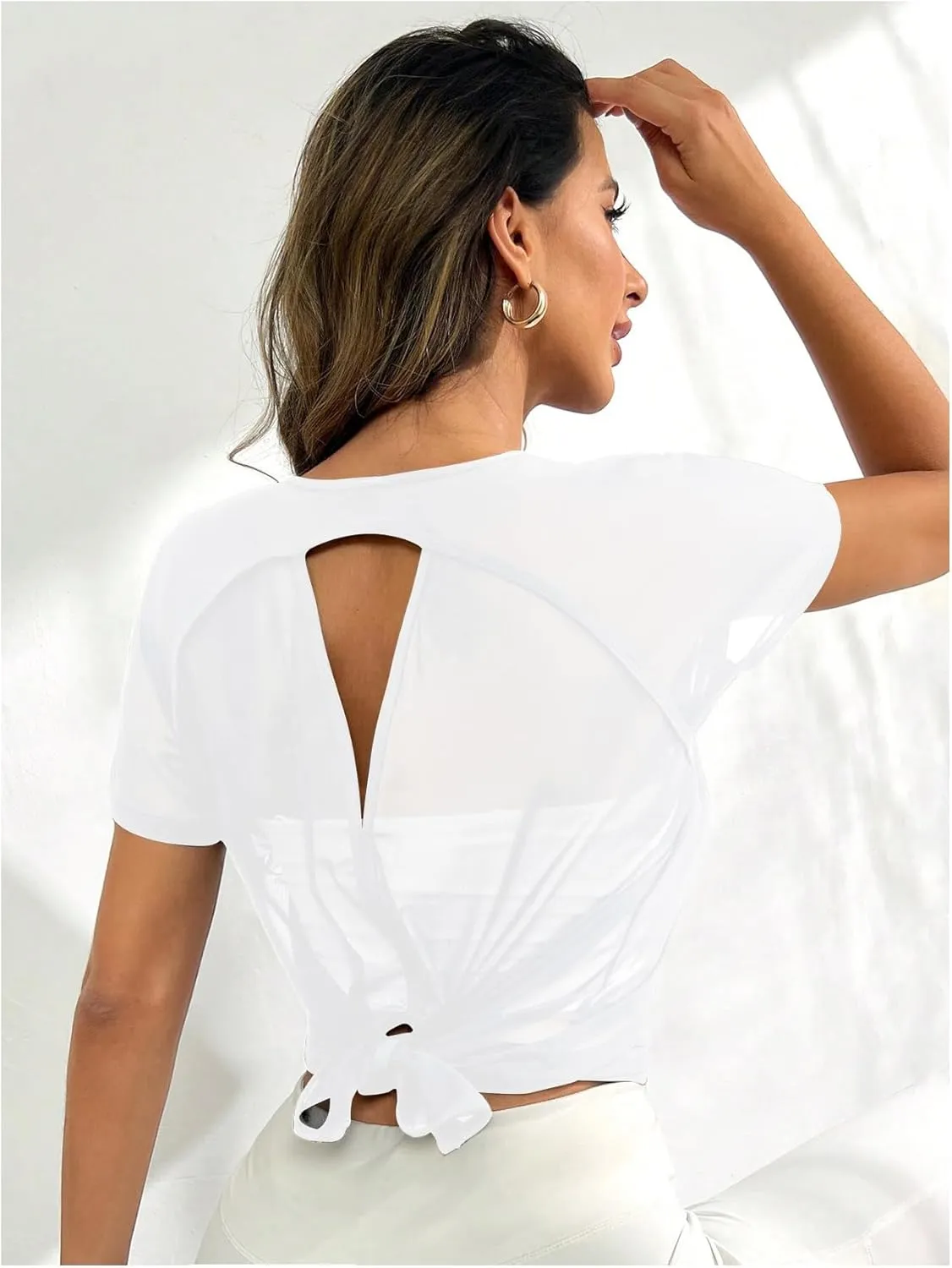 SweatyRocks Women's Activewear Short Sleeve Round Neck Mesh Tee Cut Out Split Back Sports T Shirt
