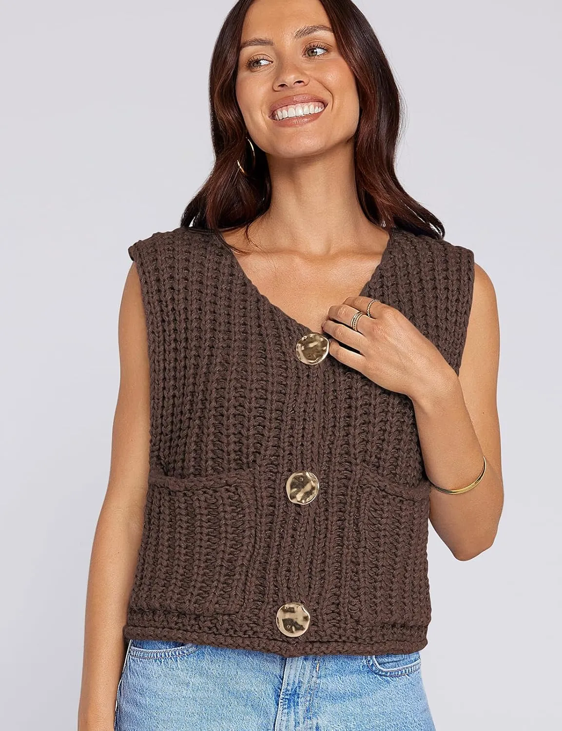 UEU Womens Chunky Sweater Vest Button Down Sleeveless Cardigan V Neck Crop Crochet Knit Tops 2025 Fashion Trendy Clothes