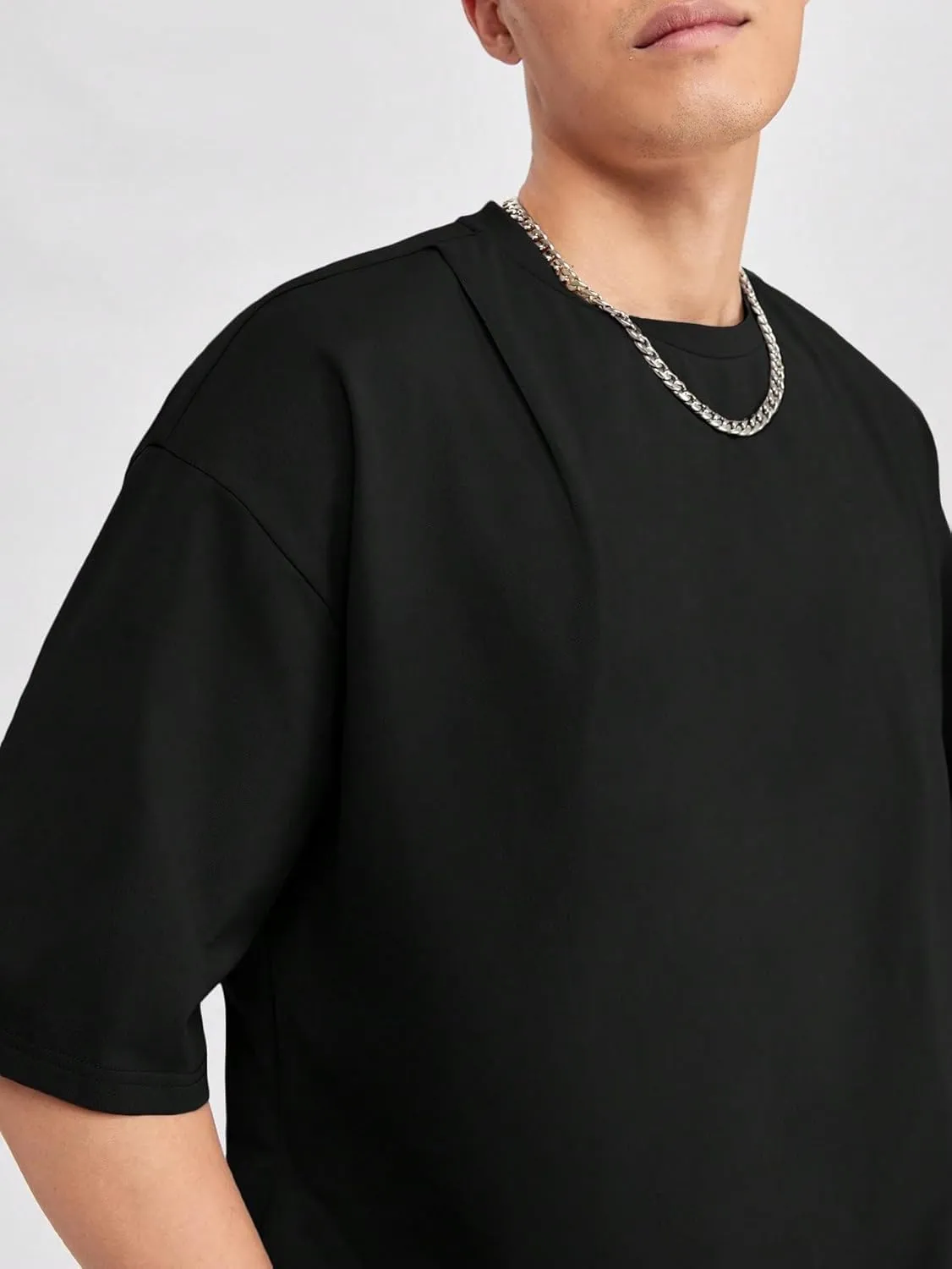 Verdusa Men's Drop Shoulder Round Neck Half Sleeve T Shirt Basic Solid Loose Tee Tops
