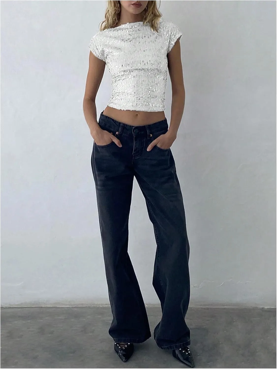 WDIRARA Women's Sequin Boat Neck Shirts Sparkle Glitter Backless Tee Cap Sleeve Crop Tops