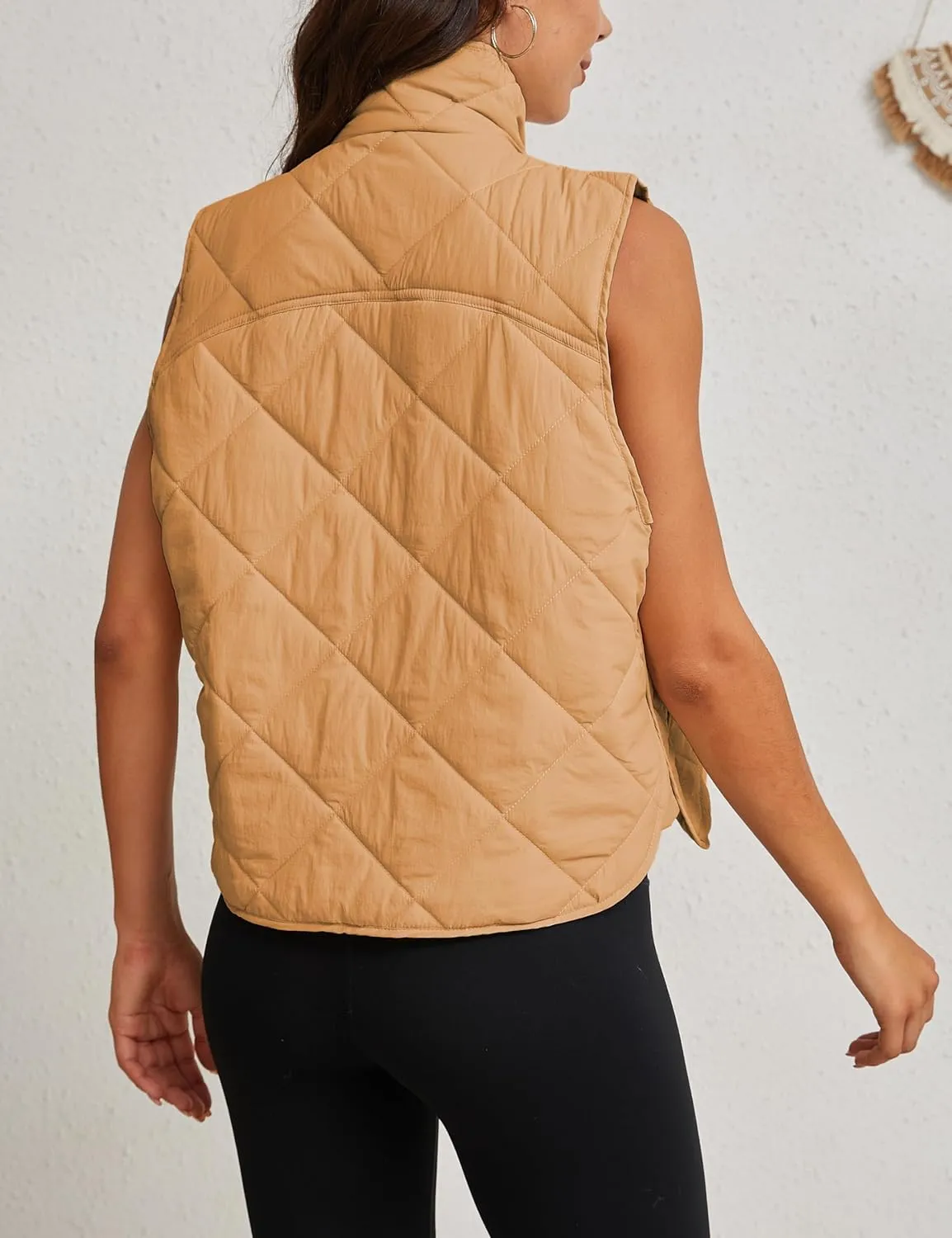 Zhiyouni Women's Quilted Puffer Vest Stand Collar Lightweight Button Down Padded Gilet with Pockets